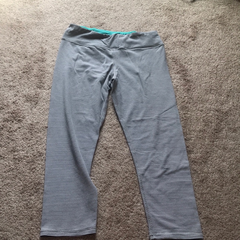American Eagle Outfitters leggings XS